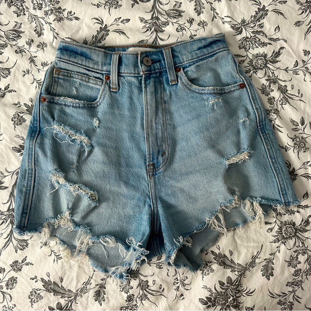 Abercrombie & Fitch curve love ultra high rise mom shorts